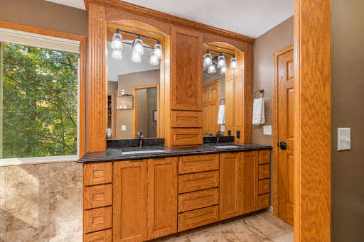 Roofing Contractor «Iron River Construction», reviews and photos, 586 Bavaria Ln, Chaska, MN 55318, USA