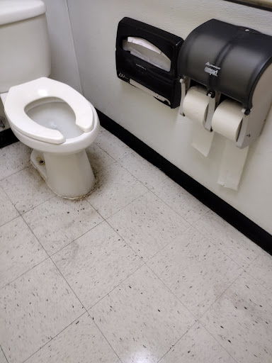 Pet Supply Store «PetSmart», reviews and photos, 3450 N Morrison Rd, Muncie, IN 47304, USA