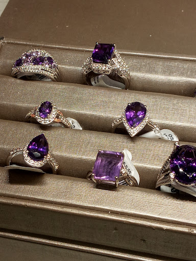 Jewelry Store «Kay Jewelers», reviews and photos, 310 Daniel Webster Hwy #169, Nashua, NH 03060, USA