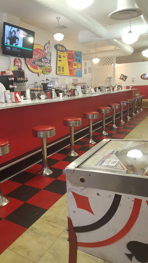 Department Store «Dellas 5 & 10», reviews and photos, 503 Washington St, Cape May, NJ 08204, USA