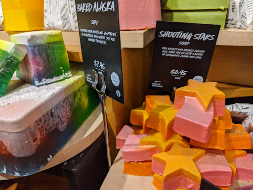Cosmetics Store «Lush Cosmetics», reviews and photos, 3915 W 50th St, Edina, MN 55424, USA