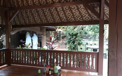 Saung Enggal Kotagajah image