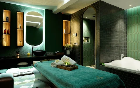 Thalasso Luxury Spa Best Spa Vasant Vihar | Massage Therapy | Couples Spa image