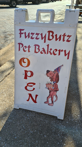 Pet Supply Store «Fuzzybutz Pet Bakery Inc», reviews and photos, 306 State St, St Joseph, MI 49085, USA