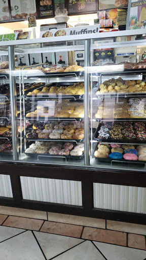 Donut Shop «Yum Yum Donuts», reviews and photos, 10501 Magnolia Ave, Anaheim, CA 92804, USA