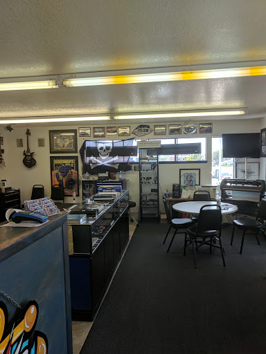 Tattoo Shop «Deep Blue Tattoo & Piercing», reviews and photos, 1328 W Grand Ave, Grover Beach, CA 93433, USA