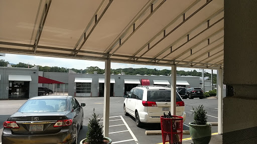 Toyota Dealer «Fred Anderson Toyota of Asheville», reviews and photos, 777 Brevard Rd, Asheville, NC 28806, USA