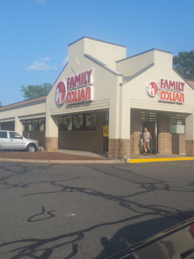 Dollar Store «FAMILY DOLLAR», reviews and photos, 85 Bridge St, Naugatuck, CT 06770, USA