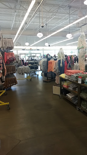 Clothing Store «Old Navy», reviews and photos, 855 Dawsonville Hwy, Gainesville, GA 30501, USA