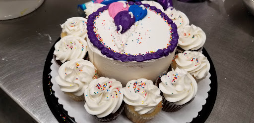 Shopping Mall «Eastport Plaza Shopping Center», reviews and photos, 4000 SE 82nd Ave, Portland, OR 97266, USA