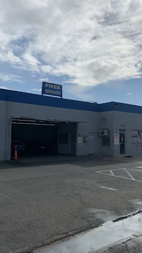 Auto Body Shop «Maaco Collision Repair & Auto Painting», reviews and photos, 13612 Harbor Blvd, Garden Grove, CA 92843, USA