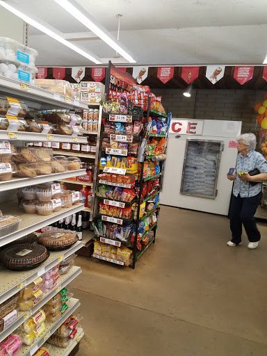 Grocery Store «Village Market», reviews and photos, 40869 Sierra Dr, Three Rivers, CA 93271, USA