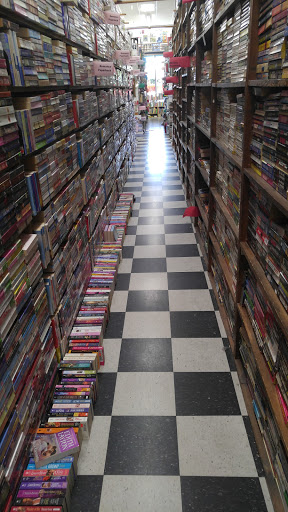 Book Store «Wonder Book & Video», reviews and photos, 1306 W Patrick St, Frederick, MD 21703, USA