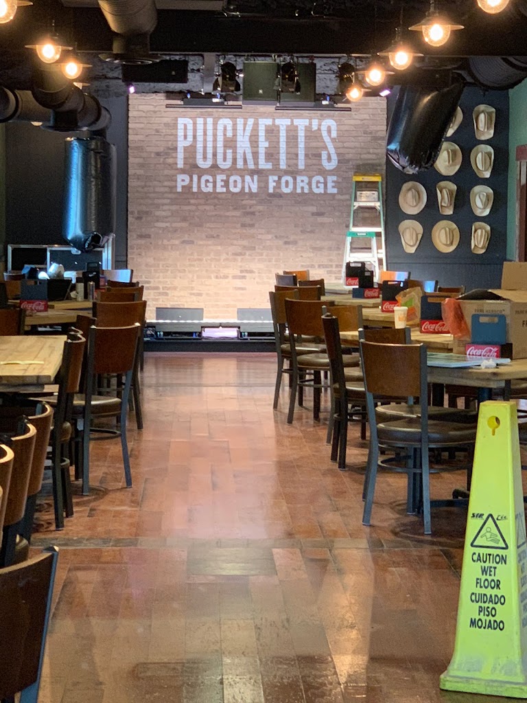 Puckett's Restaurant - Pigeon Forge 37863