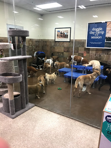 Pet Supply Store «PetSmart», reviews and photos, 220 Commerce Blvd, Fairless Hills, PA 19030, USA