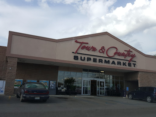 Grocery Store «Town & Country Supermarket», reviews and photos, 719 E Main St, Willow Springs, MO 65793, USA