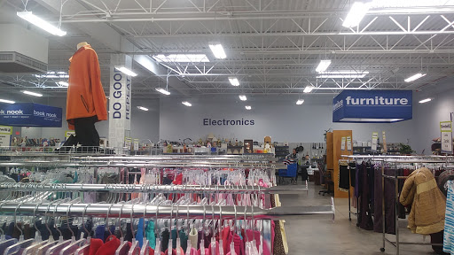 Thrift Store «Goodwill Warwick Retail Store», reviews and photos, 11061 Warwick Blvd, Newport News, VA 23601, USA