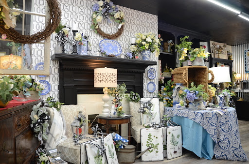 Florist «Mt Washington Florist», reviews and photos, 145 N Bardstown Rd, Mt Washington, KY 40047, USA