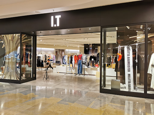 I.T Pacific Place