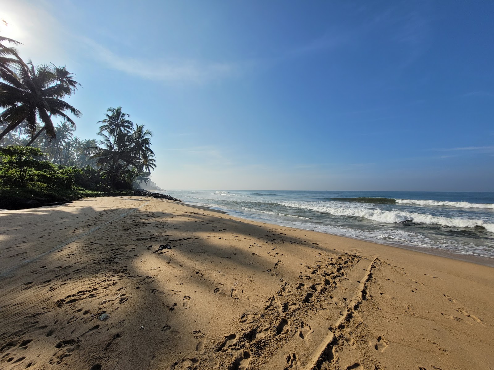 Foto van Chillakkal Beach met turquoise water oppervlakte