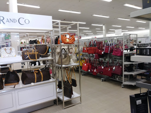 Clothing Store «Burlington Coat Factory», reviews and photos, 5737 NW 7th St, Miami, FL 33126, USA