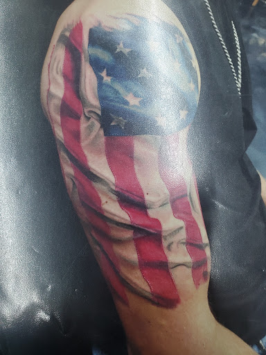 Tattoo Shop «Sacred Rites Tattoo Bradenton», reviews and photos, 6703 14th St W #203, Bradenton, FL 34207, USA