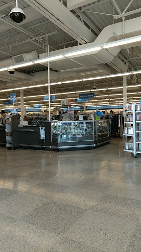 Clothing Store «Ross Dress for Less», reviews and photos, 7511 Lemont Rd, Darien, IL 60561, USA