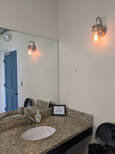 Beverage Distributor «Blue Bee Cider», reviews and photos, 1320 Summit Ave, Richmond, VA 23230, USA