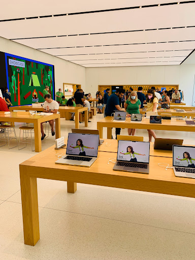 Computer Store «Apple Reston», reviews and photos, 11949 Market St, Reston, VA 20190, USA