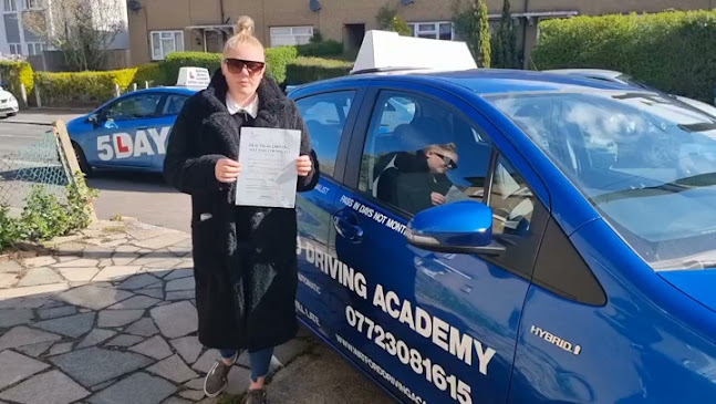 Reviews of Watford Driving Academy in Watford - Driving school