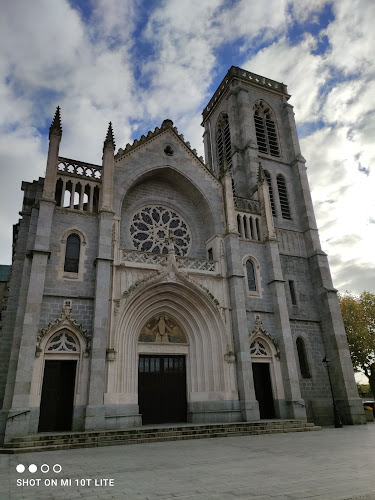 hôtels Logis Hostellerie du Forez Saint-Galmier