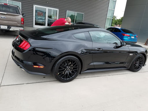 Car Dealer «Tommie Vaughn Ford», reviews and photos, 1201 N Shepherd Dr, Houston, TX 77008, USA