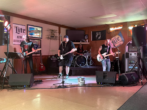 Liquor Store «Two-Lane Package Liquor & Bar», reviews and photos, 9702 Old Bardstown Rd, Louisville, KY 40291, USA