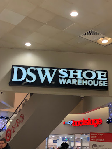 Shoe Store «DSW Designer Shoe Warehouse», reviews and photos, 8801 Queens Blvd, Elmhurst, NY 11373, USA