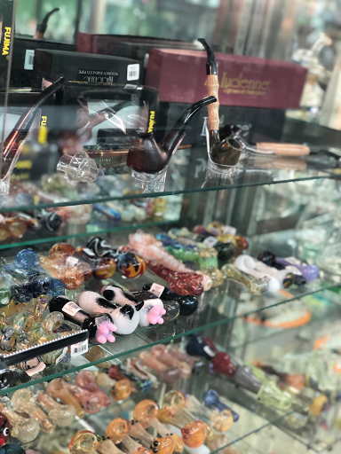 Vaporizer Store «South Side Smoke Shop», reviews and photos, 6240 S Pulaski Rd, Chicago, IL 60629, USA