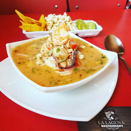 Opiniones de La Laguna Restaurant en San Fernando - Restaurante