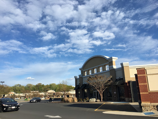 Shopping Mall «Queenstown Premium Outlets», reviews and photos, 441 Outlet Center Dr, Queenstown, MD 21658, USA
