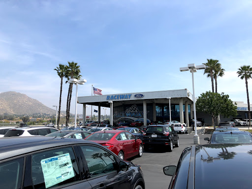 Ford Dealer «Raceway Ford», reviews and photos, 5900 Sycamore Canyon Blvd, Riverside, CA 92507, USA