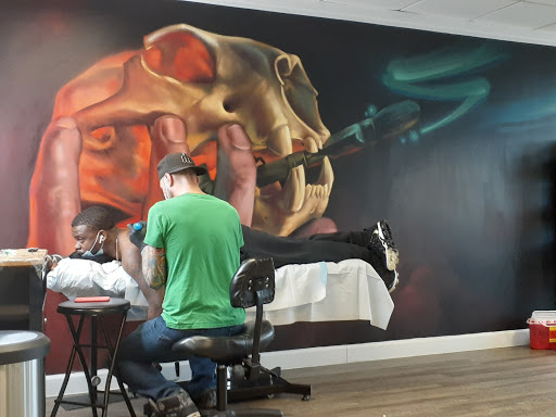 Tattoo Shop «Art Never Dies Tattoo & Art Gallery», reviews and photos, 2016 S 320th St Suite #M, Federal Way, WA 98003, USA