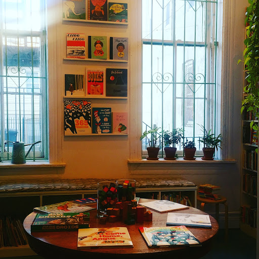 Book Store «Pilsen Community Books», reviews and photos, 1102 W 18th St, Chicago, IL 60608, USA