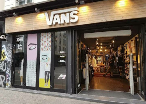 Magasin de vêtements VANS Store Annecy Indépendant Annecy