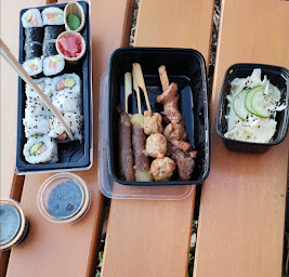 Photo n°18 de L'Atelier du Sushi Marines à Marines ()