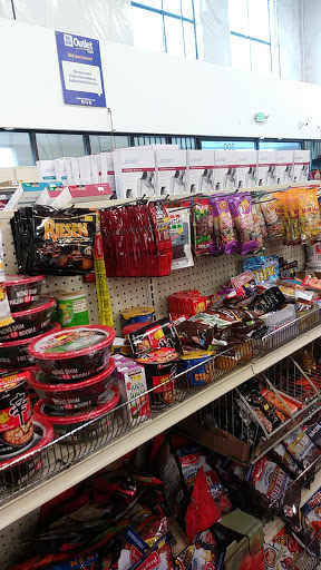 Outlet Store «Big Box Outlet Store», reviews and photos, 4400 E Commerce Way #300, Sacramento, CA 95834, USA