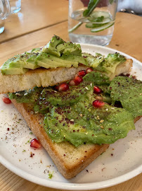 Avocado toast du Restaurant servant le petit-déjeuner Bungalow café à Cannes - n°4