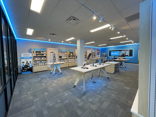 Cell Phone Store «AT&T Authorized Retailer», reviews and photos, 4205 SW Morgan St, Seattle, WA 98136, USA