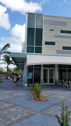 Movie Theater «Silverspot Cinema», reviews and photos, 4441 Lyons Rd, Coconut Creek, FL 33073, USA