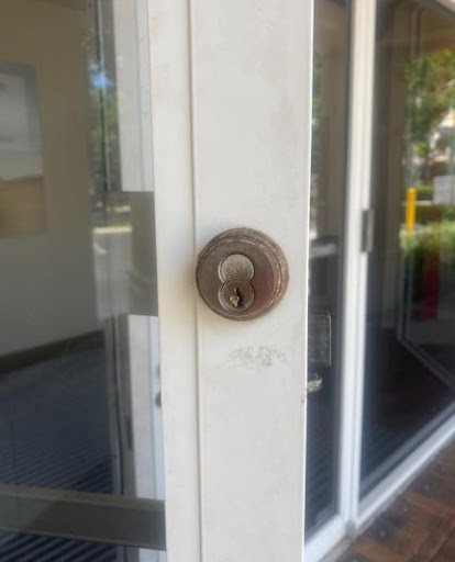 Locksmith «Cerrajeria Caraballo Locksmith Miami», reviews and photos, 1270 SW 8th St, Miami, FL 33135, USA