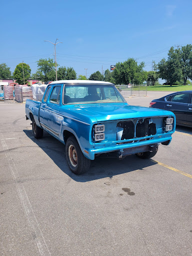 Auto Body Shop «Econo Auto Painting & Bodywork», reviews and photos, 701 Myatt Dr, Madison, TN 37115, USA