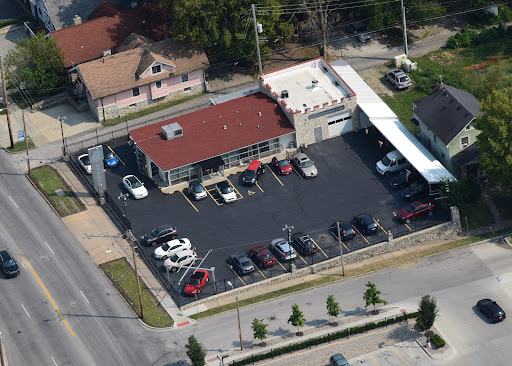 Used Car Dealer «Autobahn», reviews and photos, 1111 Westport Rd, Kansas City, MO 64111, USA