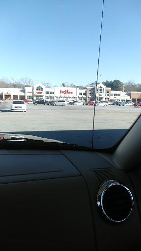 Grocery Store «Ingles Markets», reviews and photos, 901 Lower Heard St, Elberton, GA 30635, USA